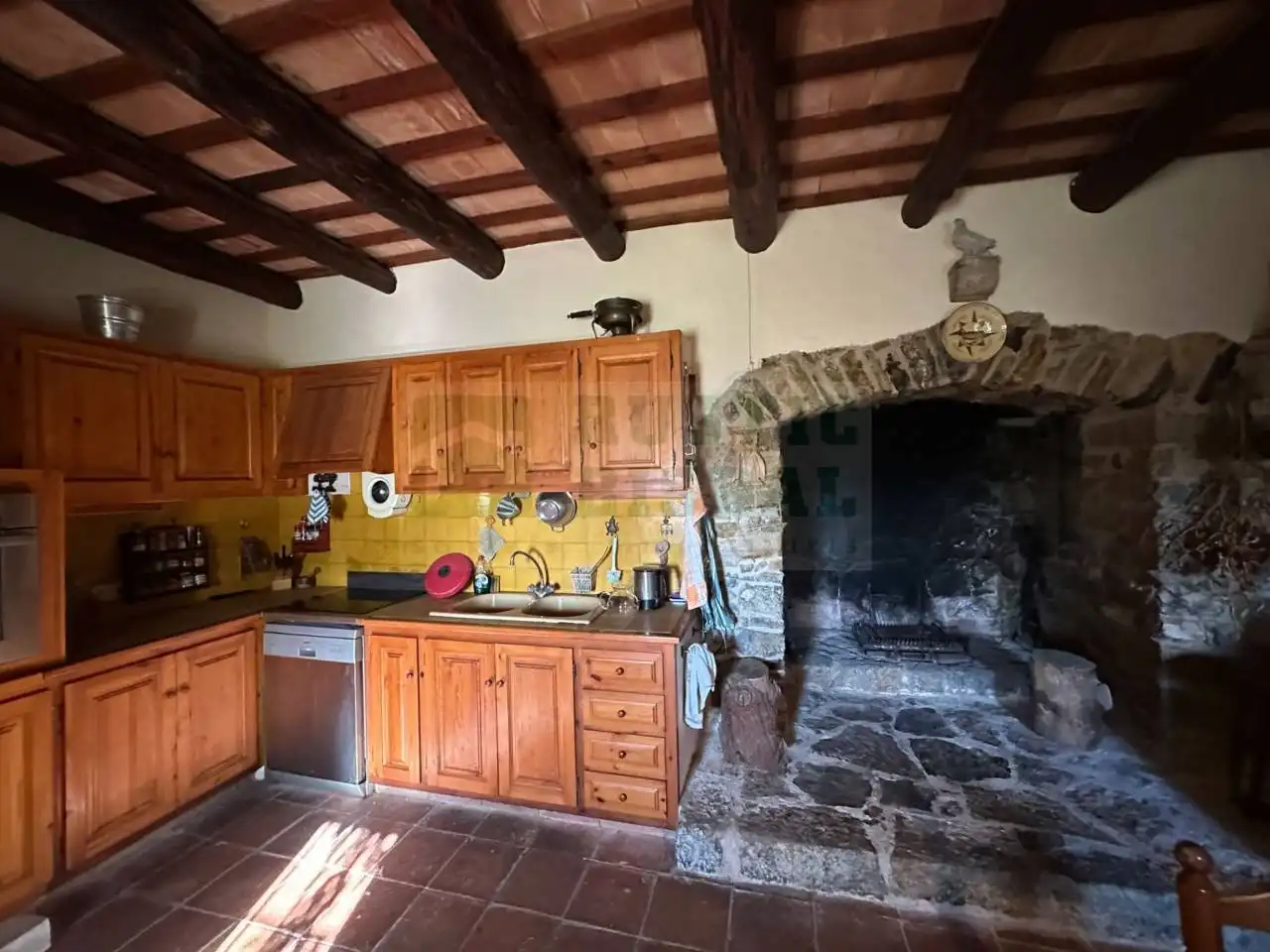 Cocina de Finca rústica en venta en Quart con Jardín privado