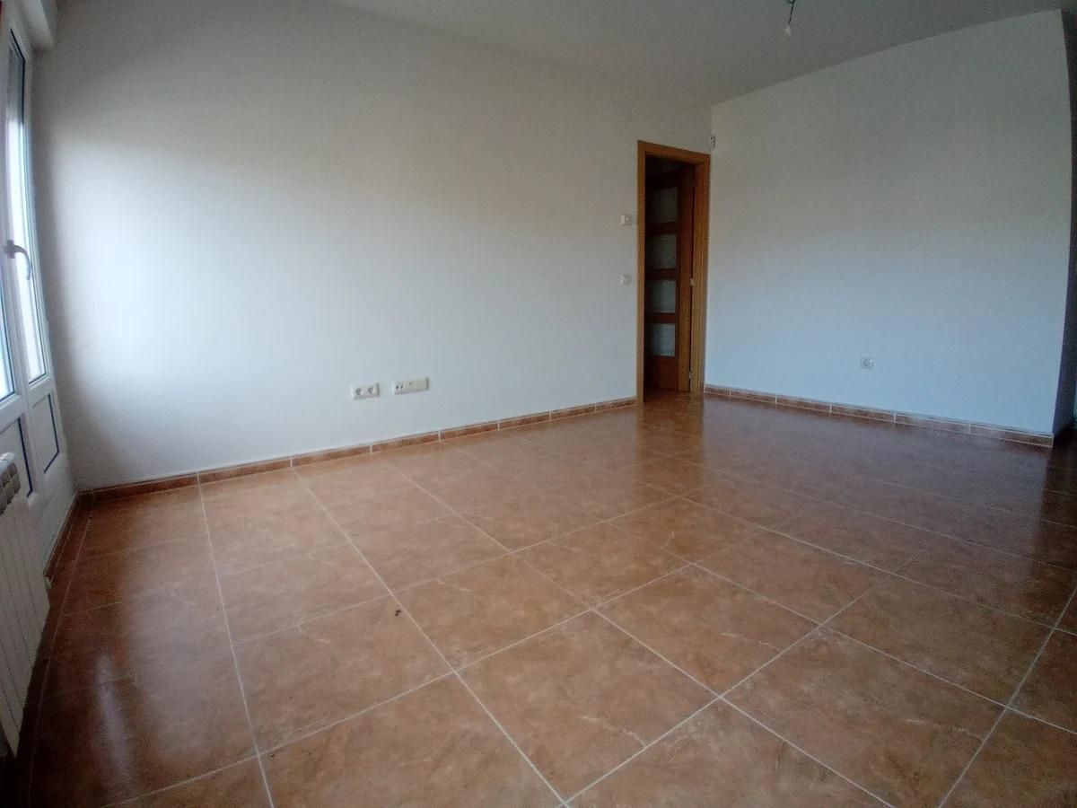 Piso en venta en Hontanares de Eresma con Trastero
