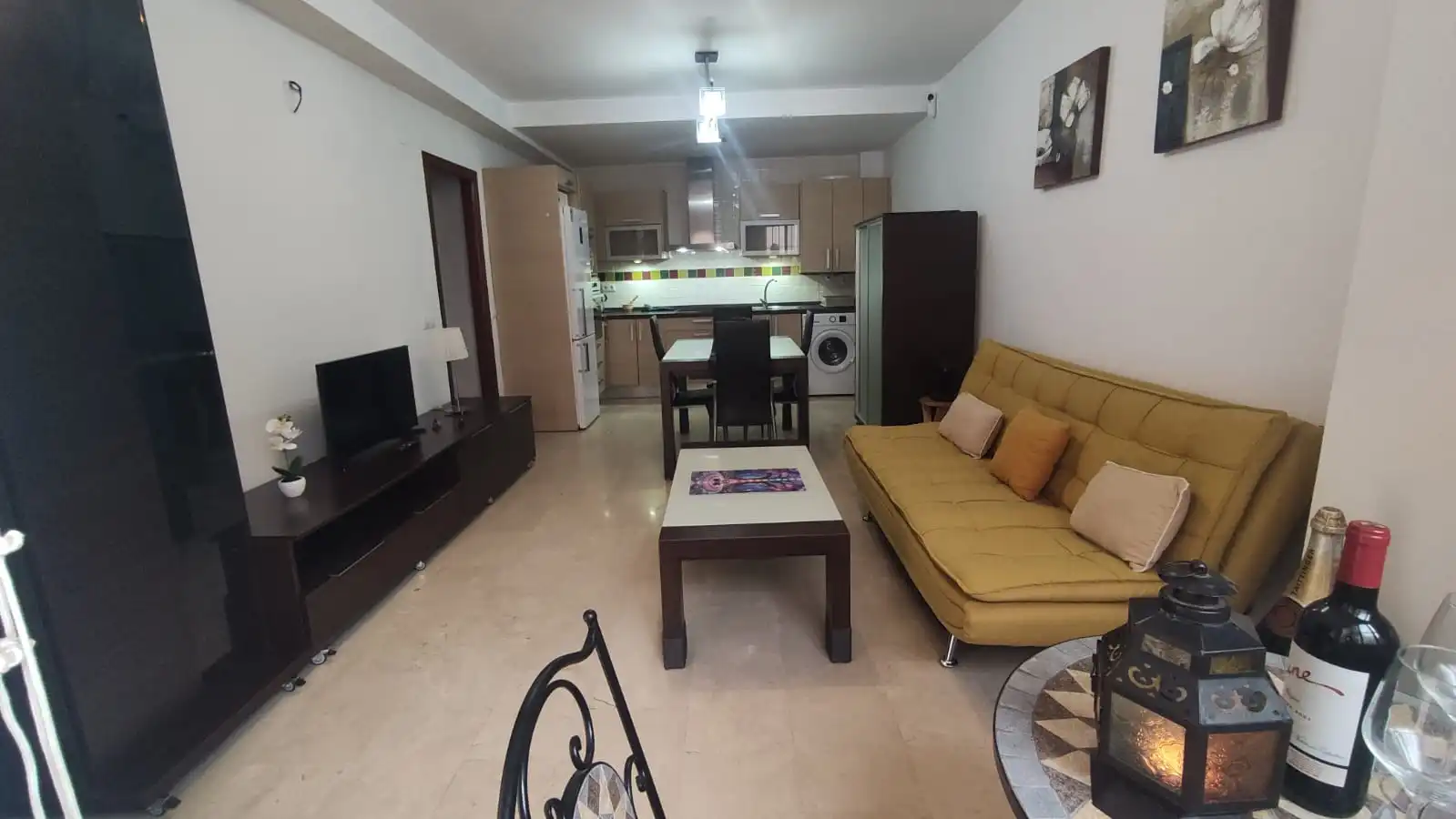 Living room of Apartments for sale in Algeciras  with Air Conditioner, Furnished and Oven