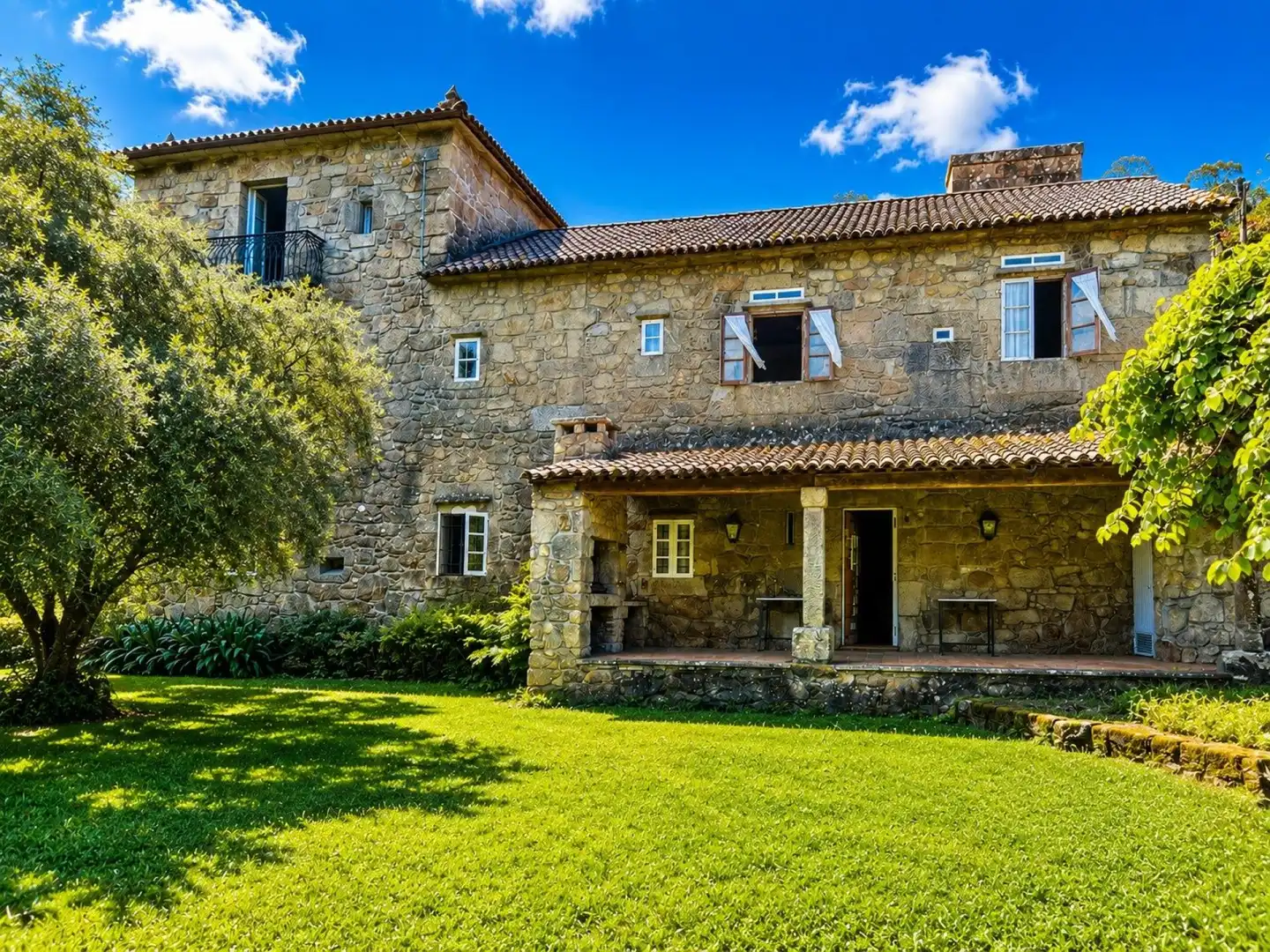 Außenansicht von Country house zum Verkauf in Moraña mit Heizung, Terrasse und Balkon