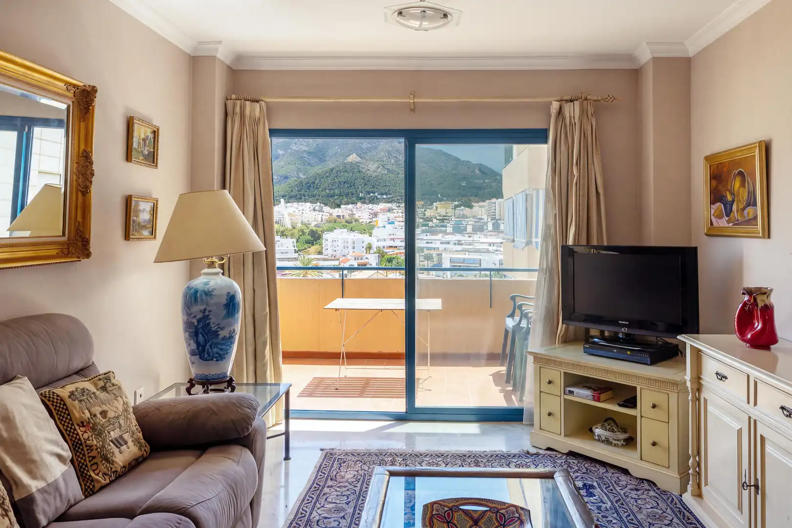 Flat with pool for sale in Marbella Centro, imagen 4