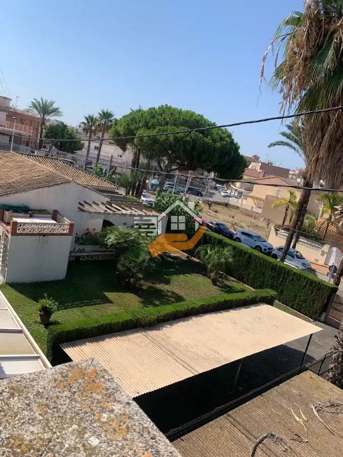 Vista exterior de Casa o chalet en venta en San Pedro del Pinatar con Aire acondicionado, Jardín privado y Terraza