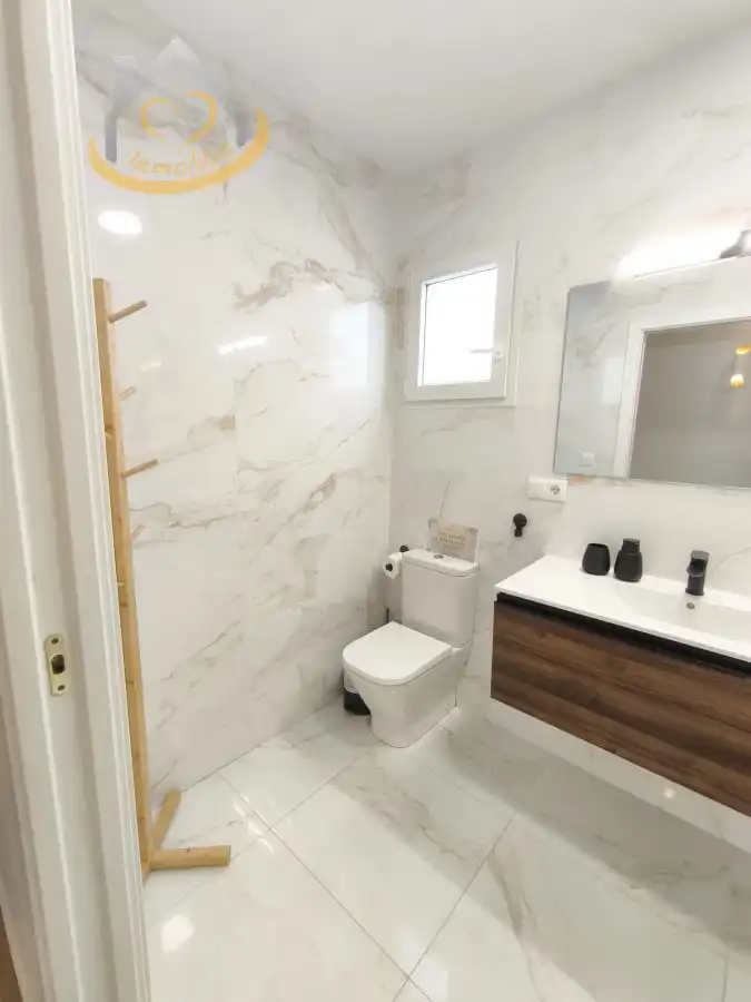 Baño de Piso en venta en Cartaya con Aire acondicionado, Trastero y Amueblado