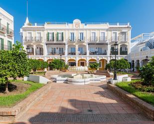 Exterior view of Single-family semi-detached for sale in Marbella  with Air Conditioner, Terrace and Swimming Pool