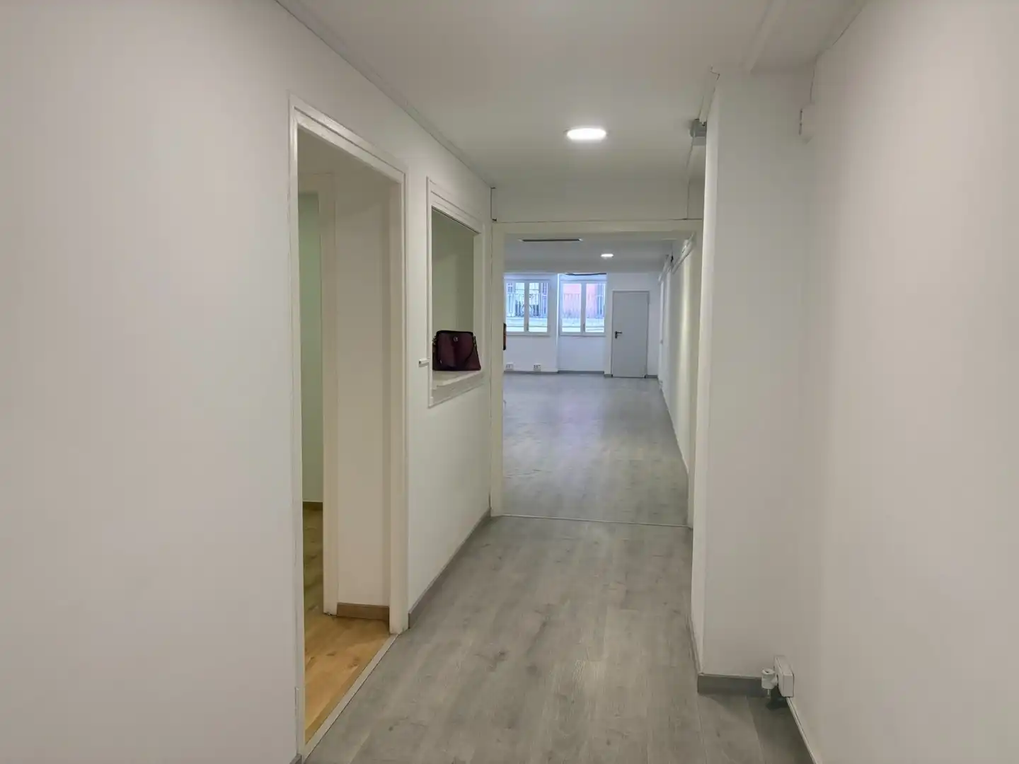 Office for rent in Barcelona  with Air Conditioner