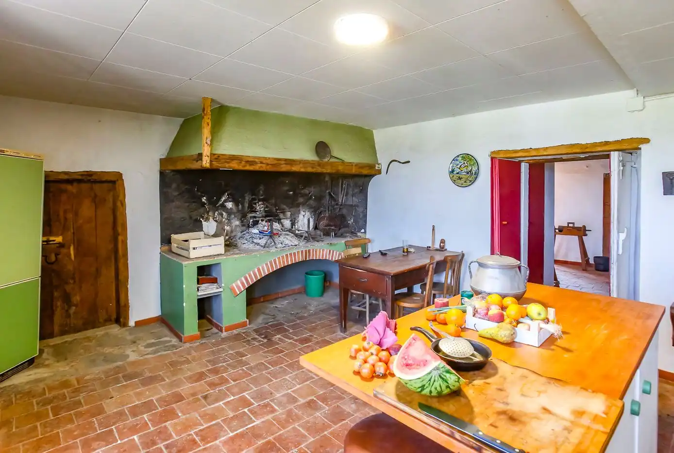 Cocina de Finca rústica en venta en L'Esquirol