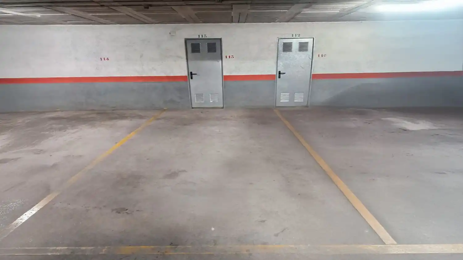 Aparcament de Pis de lloguer en Ponteareas amb Calefacció, Terrassa i Moblat