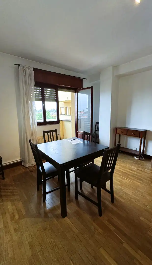Comedor de Piso en venta en Castrillón con Calefacción, Parquet y Terraza