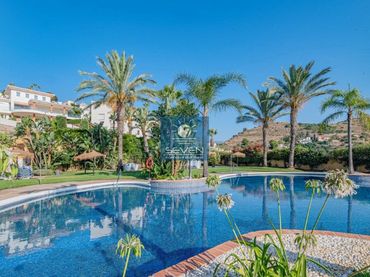 Reihenhaus mit Pool zum Verkauf in FUENTES DE ALMUÑECAR