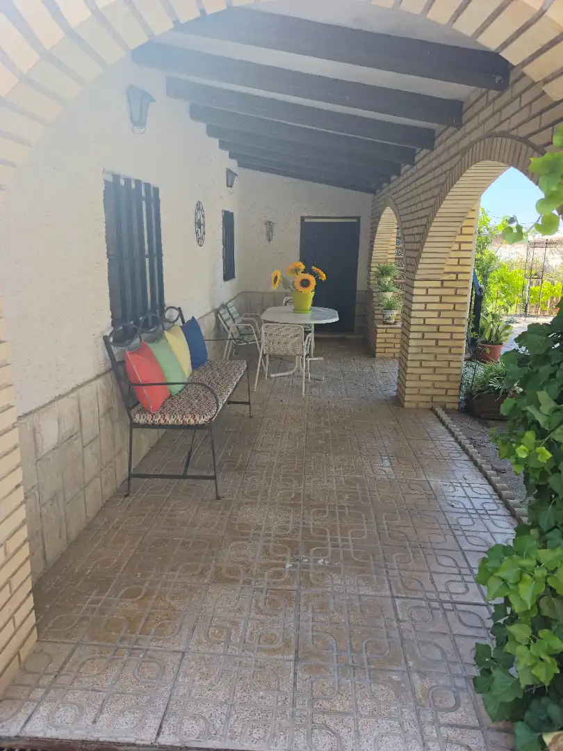 Terrassa de Casa o xalet en venda en Cadrete amb Aire condicionat, Jardí privat i Terrassa