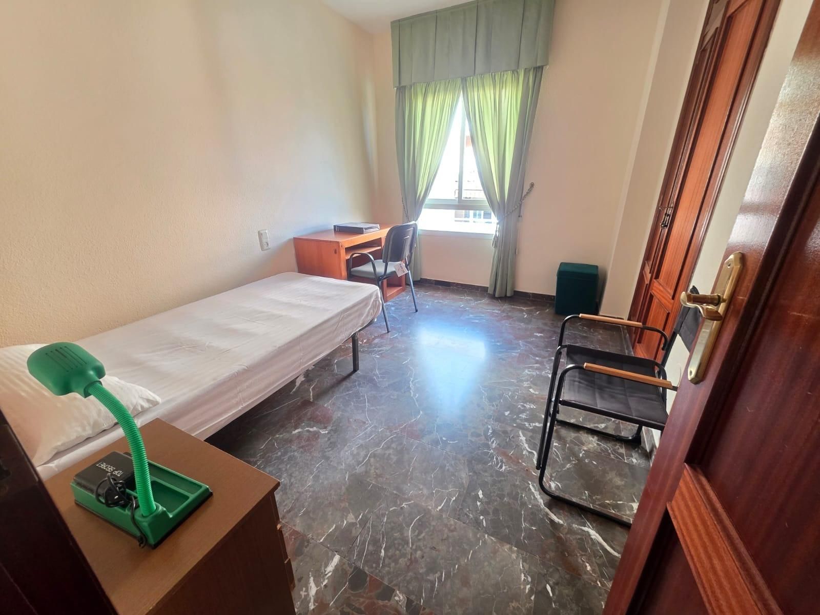 Dormitori de Pis de lloguer en  Córdoba Capital amb Aire condicionat i Terrassa