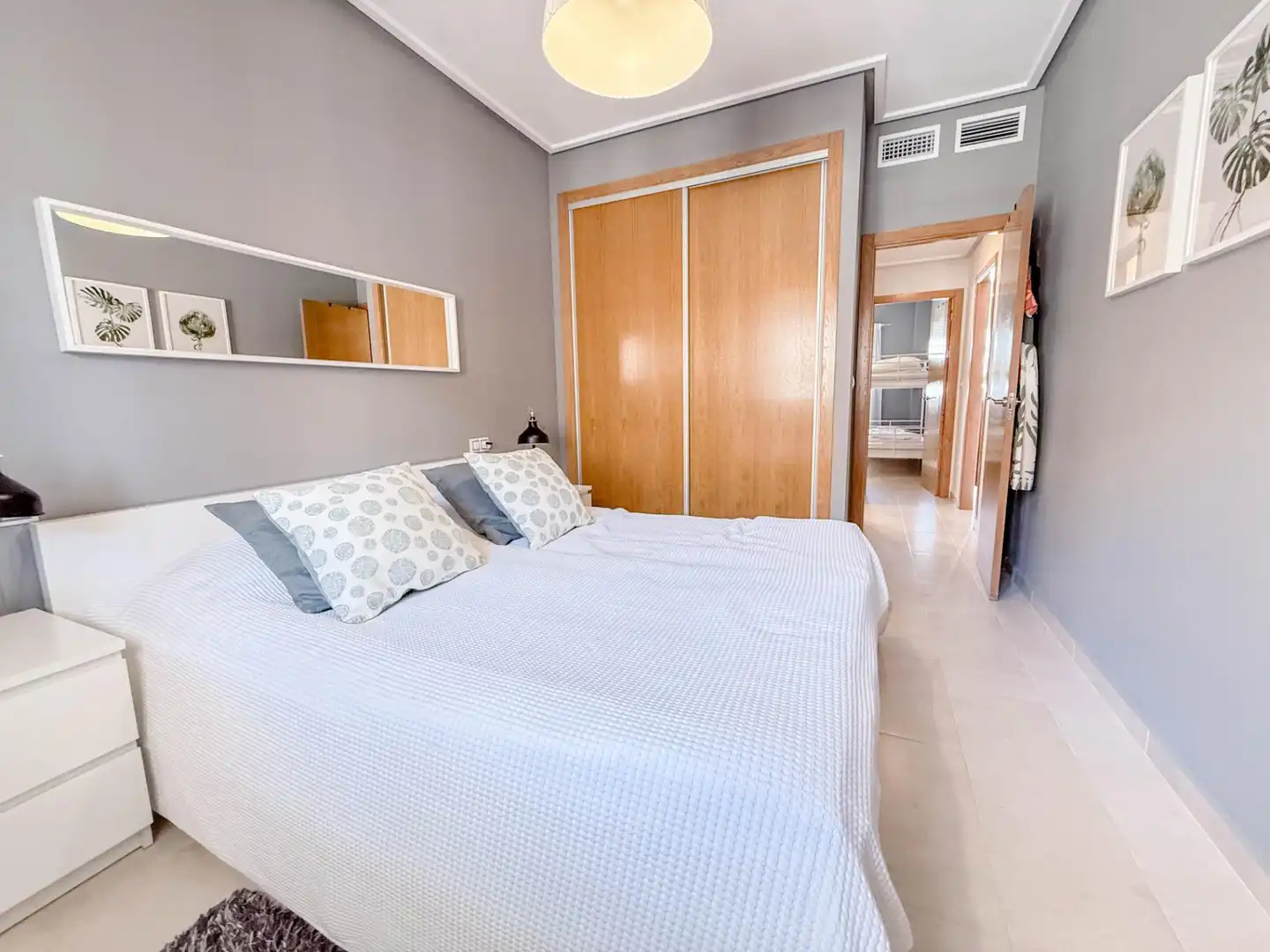Dormitori de Apartament en venda en Orihuela amb Aire condicionat, Jardí privat i Terrassa