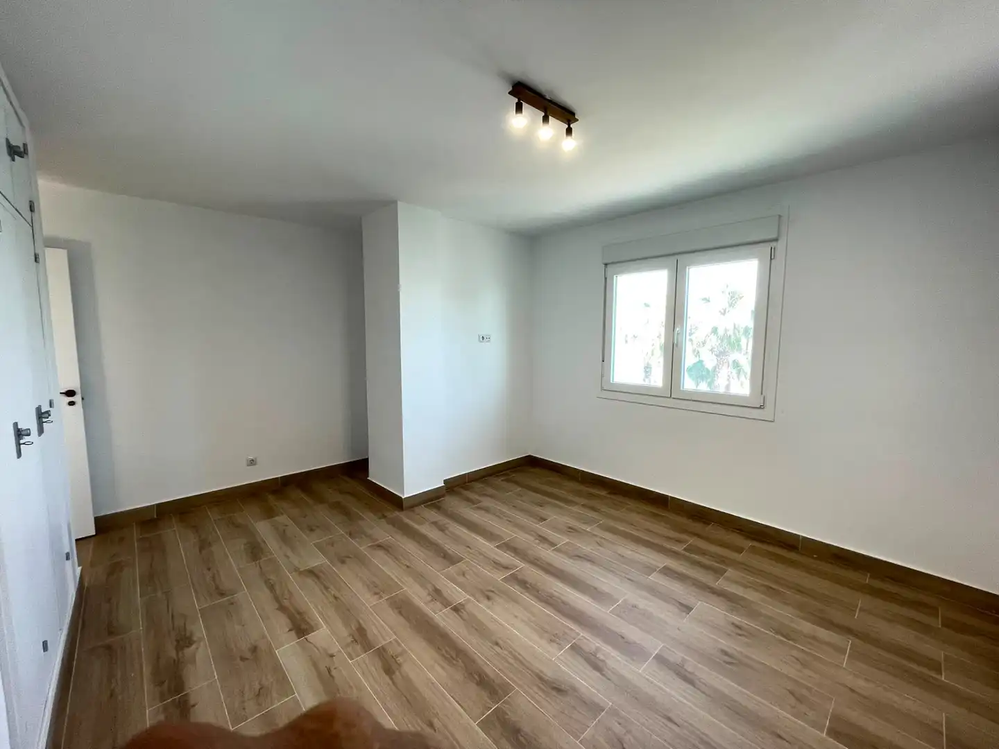 Bedroom of Flat for rent in Málaga  with Air Conditioner, Terrace and Balcony
