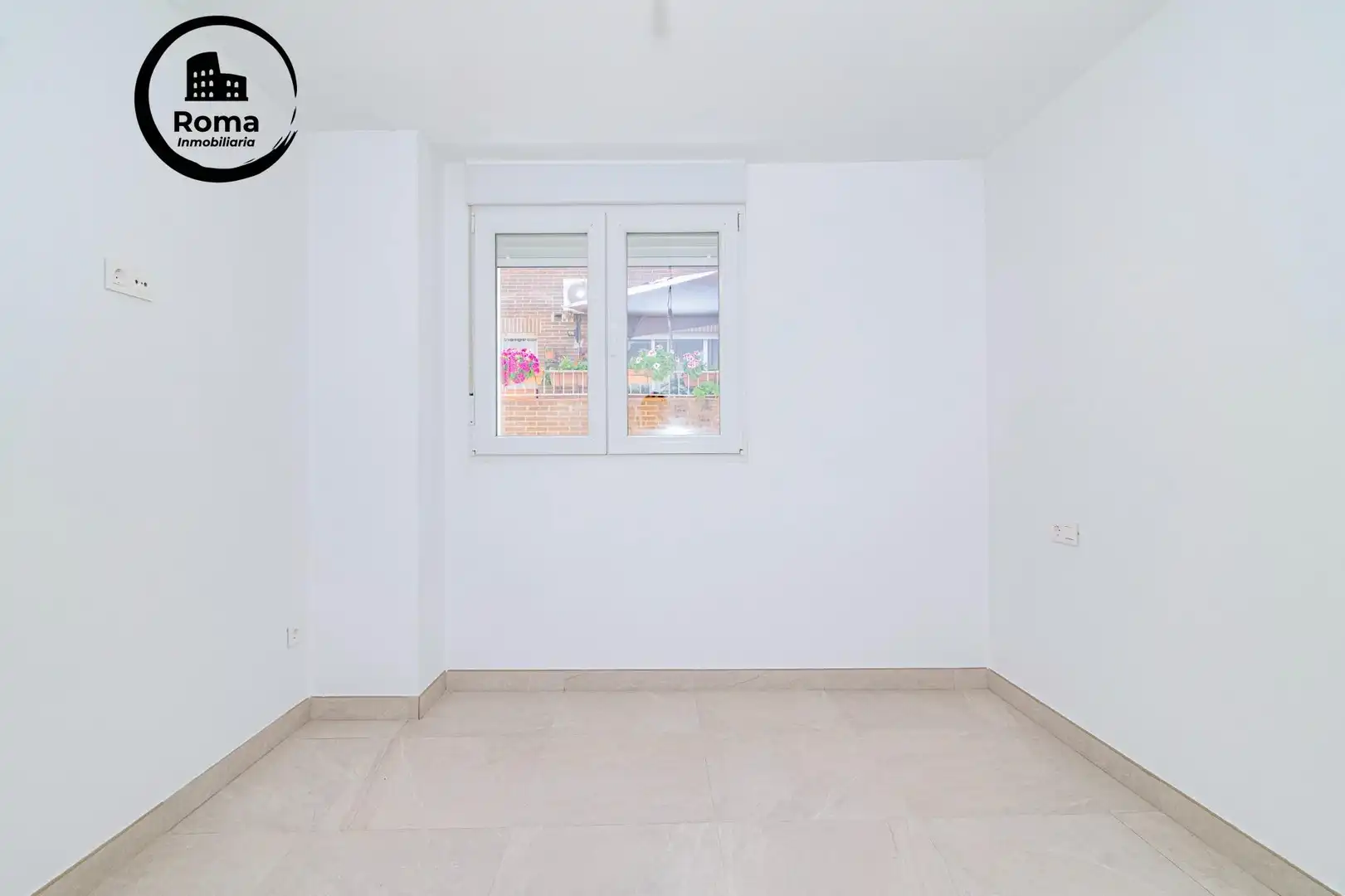 Bedroom of Flat for sale in Atarfe