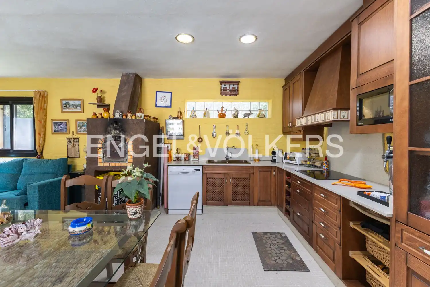Kitchen of Houses for sale in Gilet  with Air Conditioner, Heating and Private garden