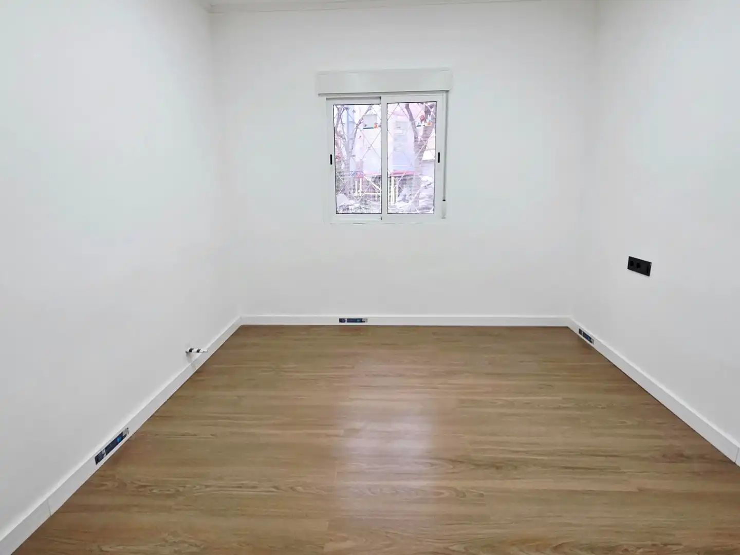 Bedroom of Flat for sale in Barcelona  with Air Conditioner and Heating