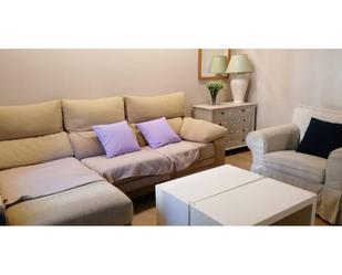 Living room of Flat to rent in  Toledo Capital  with Air Conditioner, Heating and Furnished