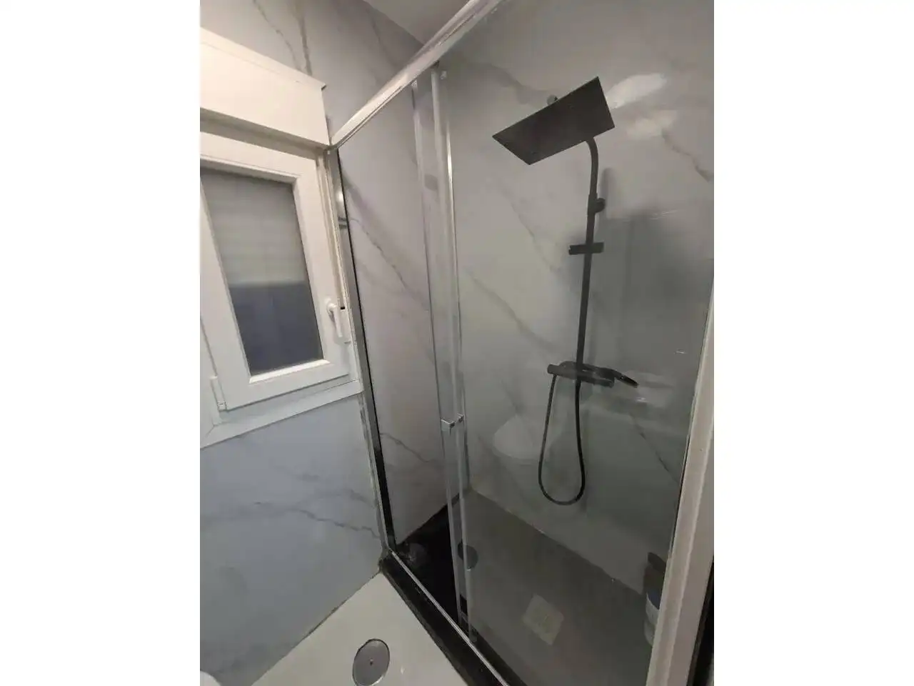 Bany de Pis en venda en Esplugues de Llobregat amb Aire condicionat, Parquet i Terrassa