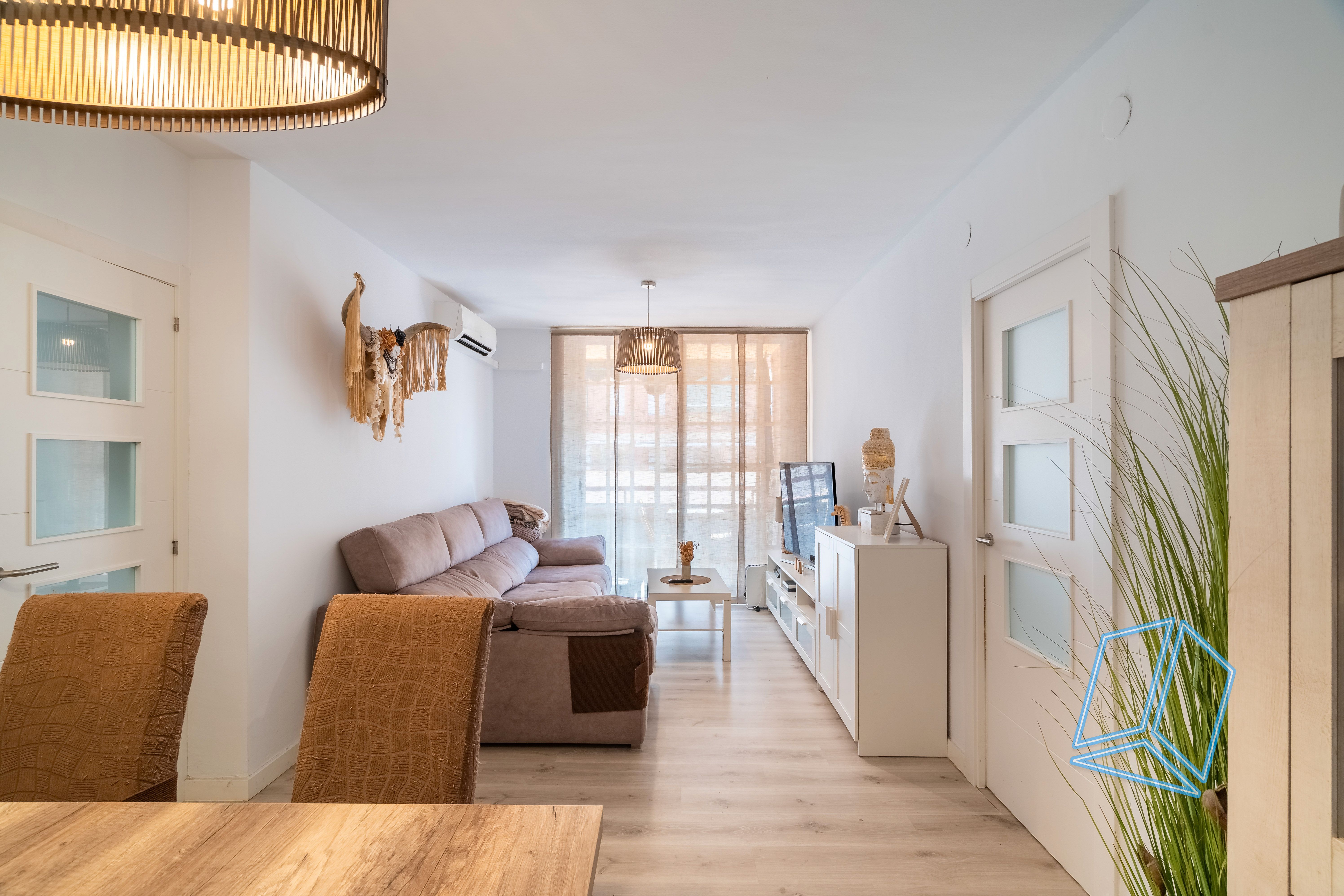Living room of Flat for sale in Cornellà de Llobregat  with Balcony