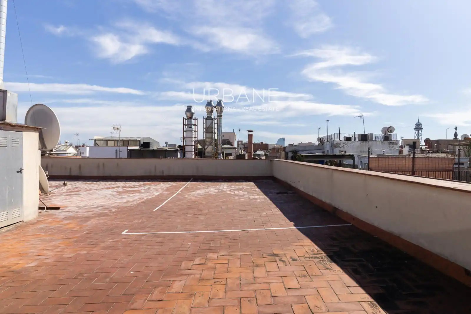 Terraza de Ático en venta en Barcelona con Calefacción, Terraza y Amueblado