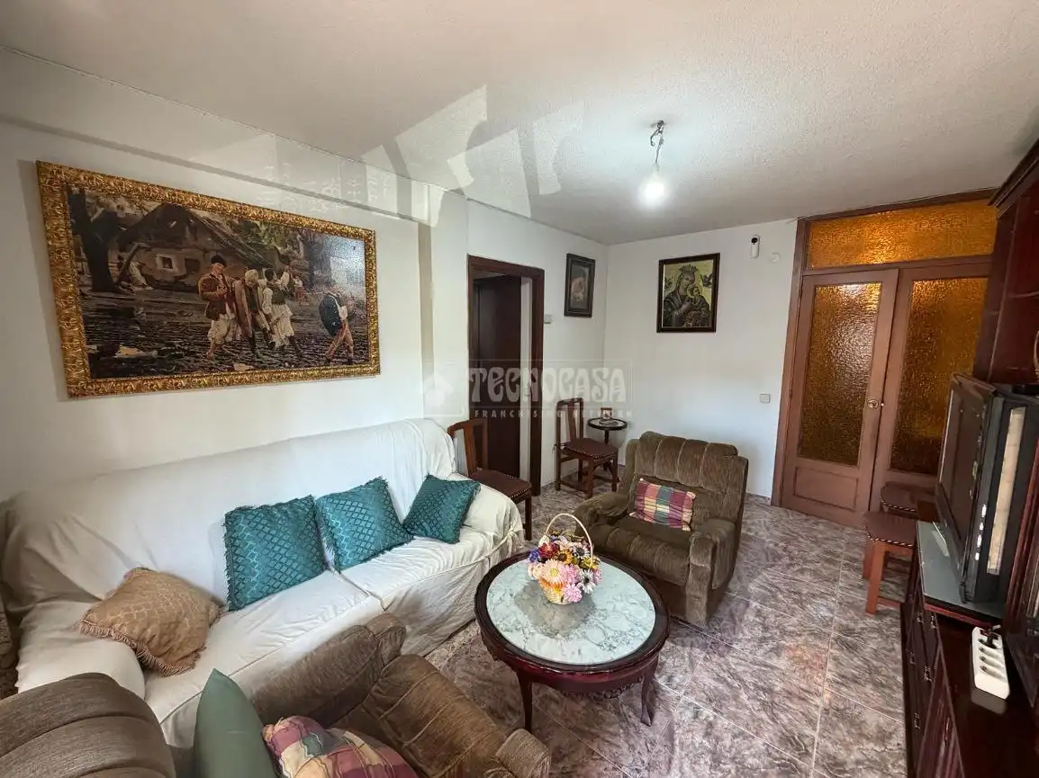 Sala d'estar de Pis en venda en Alcalá de Henares amb Terrassa