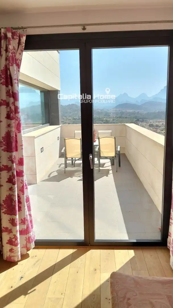 Terrassa de Casa o xalet en venda en Relleu amb Aire condicionat, Calefacció i Piscina