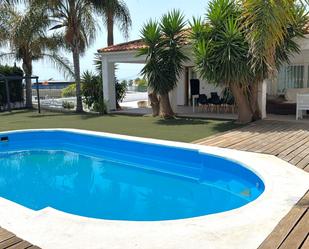Swimming pool of House or chalet for sale in Estepona  with Air Conditioner, Terrace and Furnished