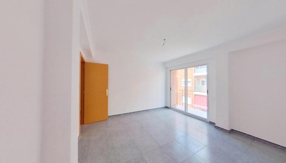 Foto 1 de Piso en venta en Benimàmet, Valencia