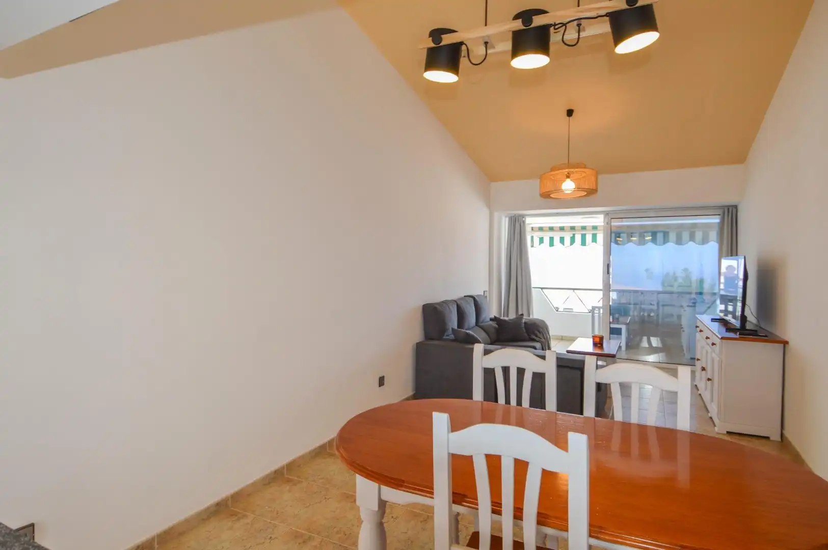 Comedor de Apartamento en venta en Mogán con Aire acondicionado, Terraza y Amueblado