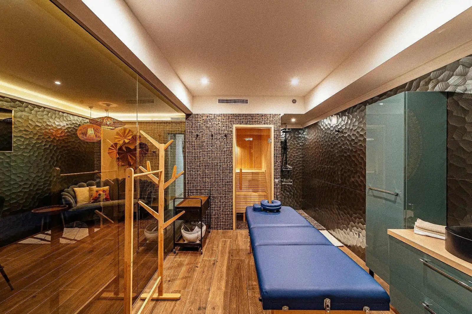 Habitación de Casa o chalet de alquiler en Estepona con Aire acondicionado, Jardín privado y Terraza