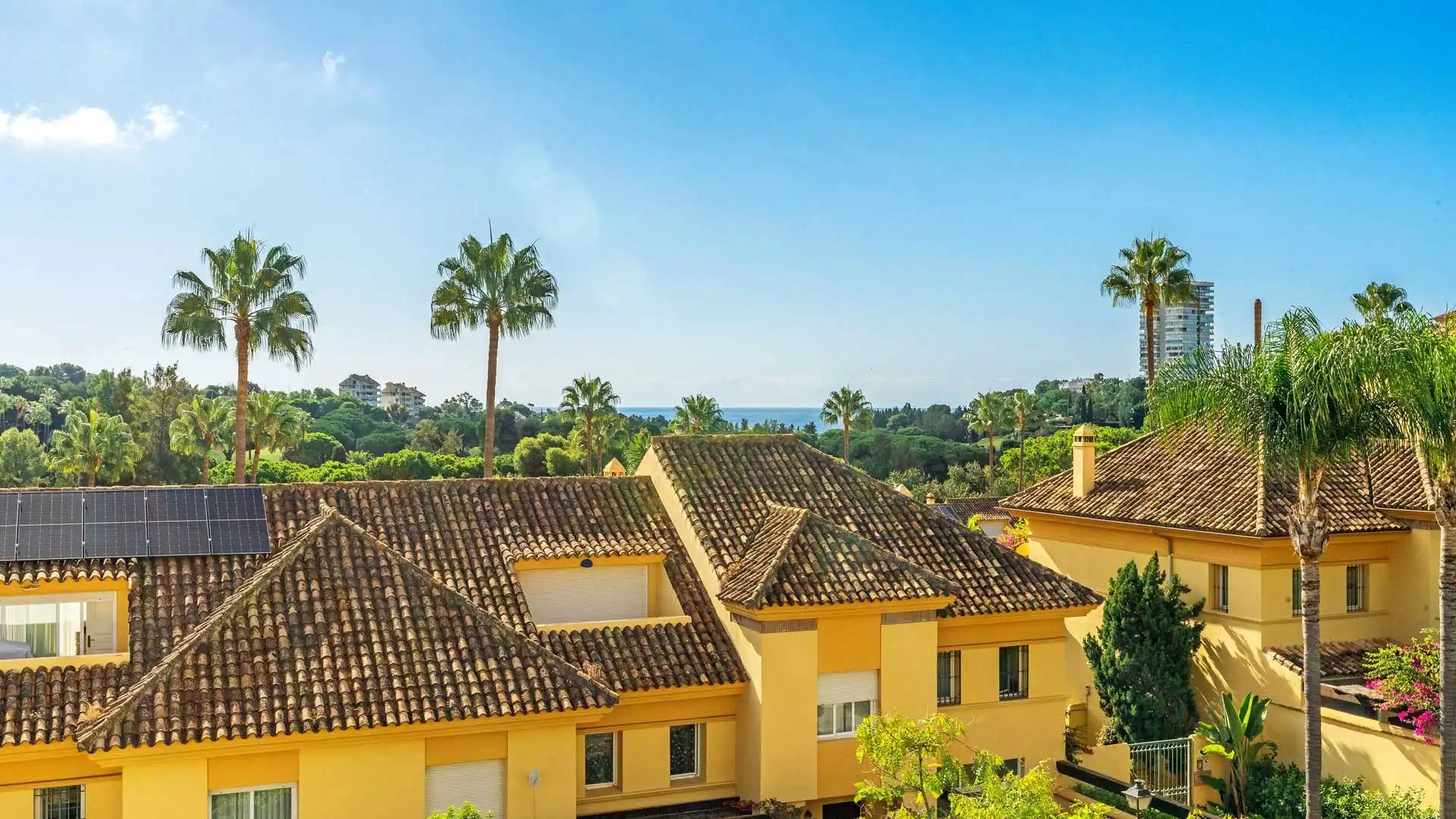 Apartamento con piscina en venta en Río Real - Los Monteros, imagen 25