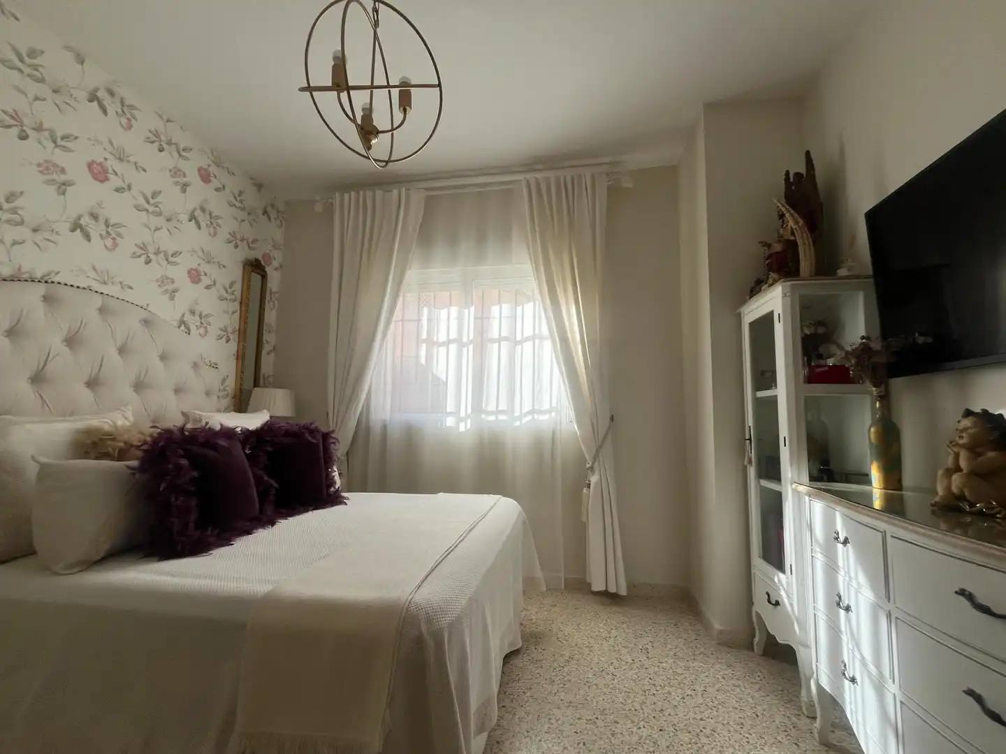 Schlafzimmer von Erdgeschoss zum Verkauf in Jerez de la Frontera mit Klimaanlage, Heizung und Privatgarten