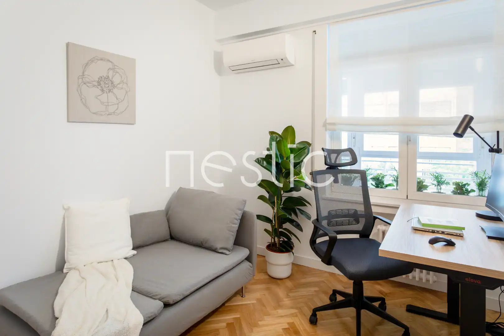 Schlafzimmer von Wohnungen zur Miete in Madrid mit Klimaanlage, Heizung und Möbliert