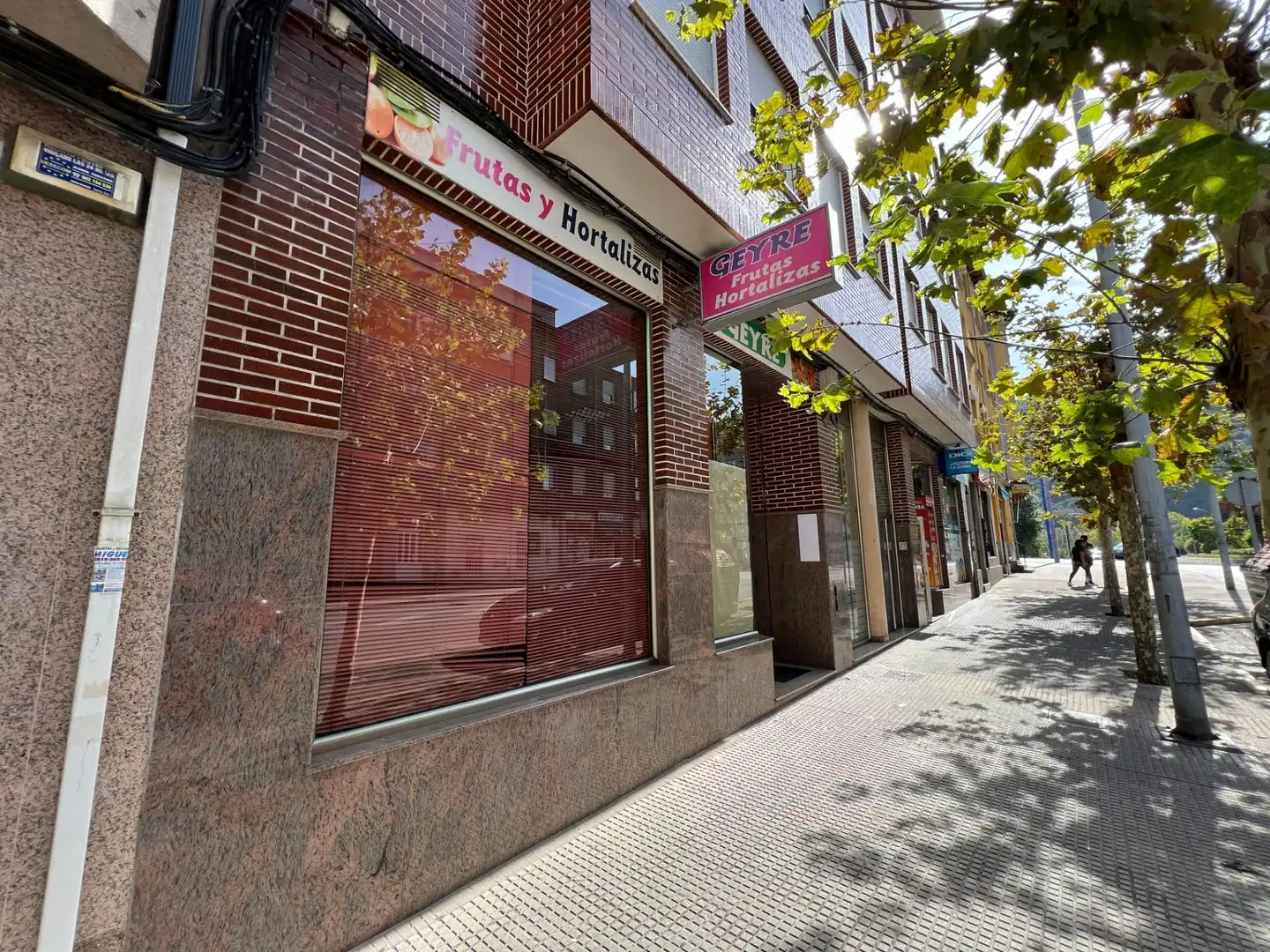 Vista exterior de Local de alquiler en Ponferrada