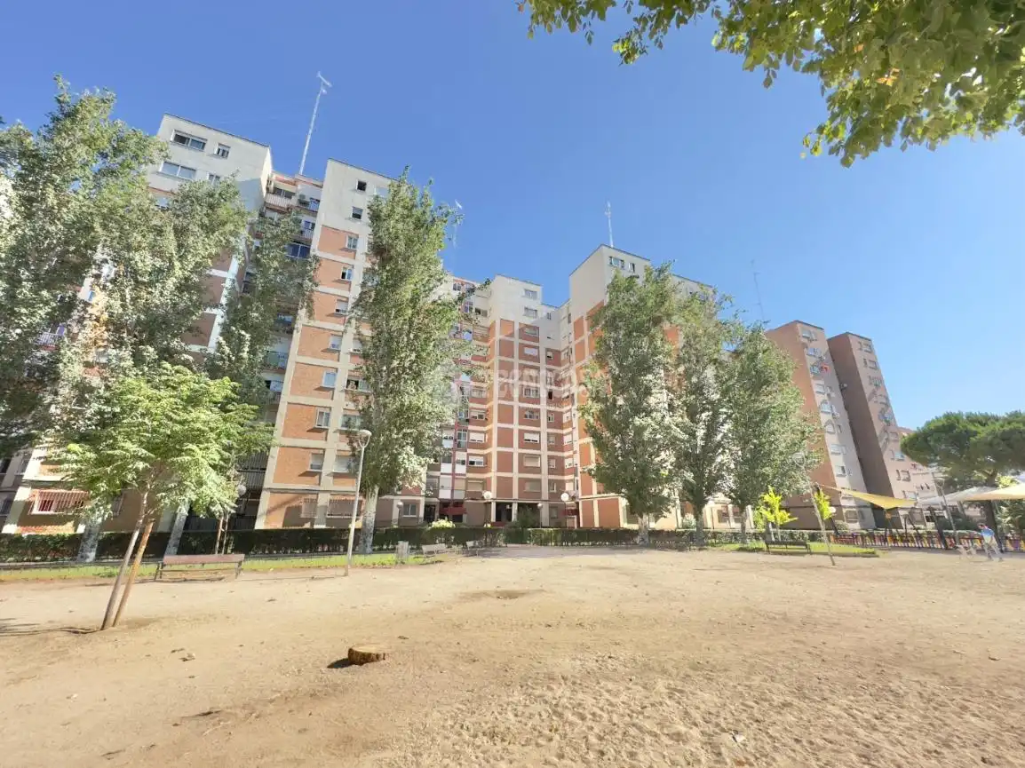 Vista exterior de Piso en venta en Móstoles con Aire acondicionado, Calefacción y Parquet