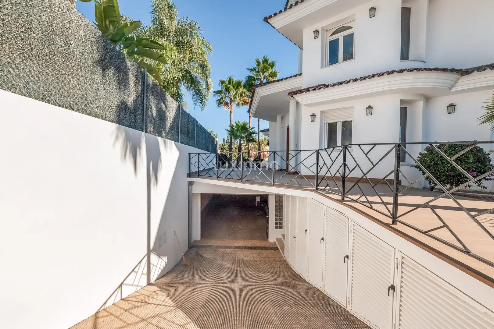 Exterior view of Houses for sale in L'Alfàs del Pi  with Air Conditioner, Terrace and Storage room