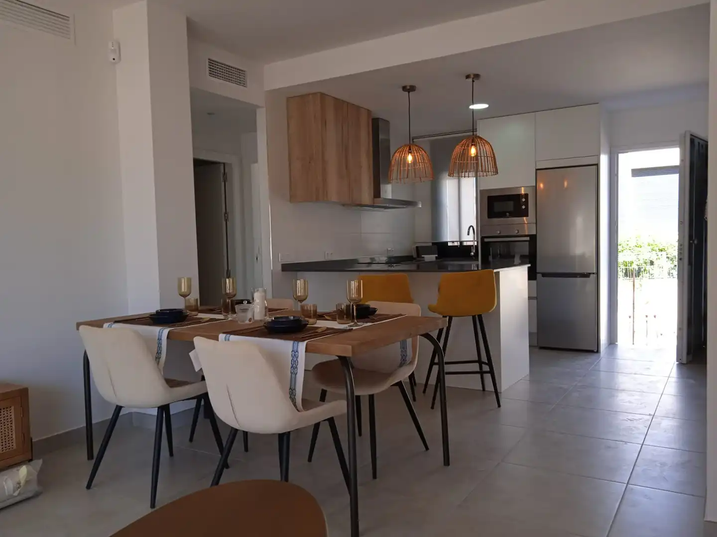 Cuina de Apartament en venda en Orihuela amb Aire condicionat, Terrassa i Moblat