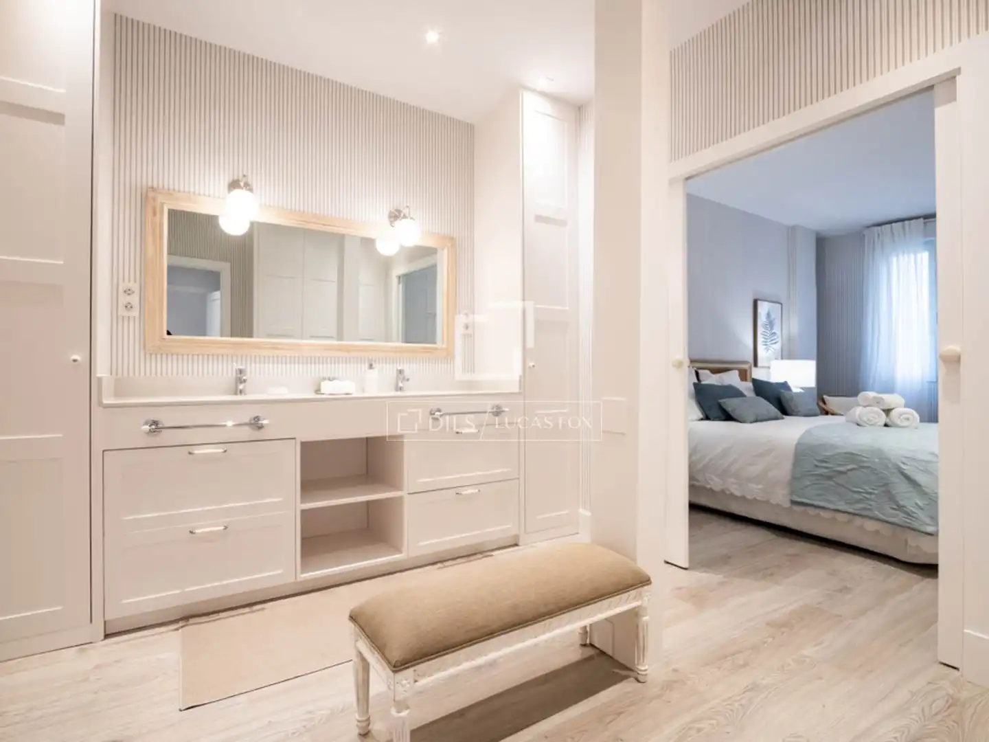 Bedroom of Flat for rent in Madrid  with Air Conditioner, Parquet flooring and Furnished