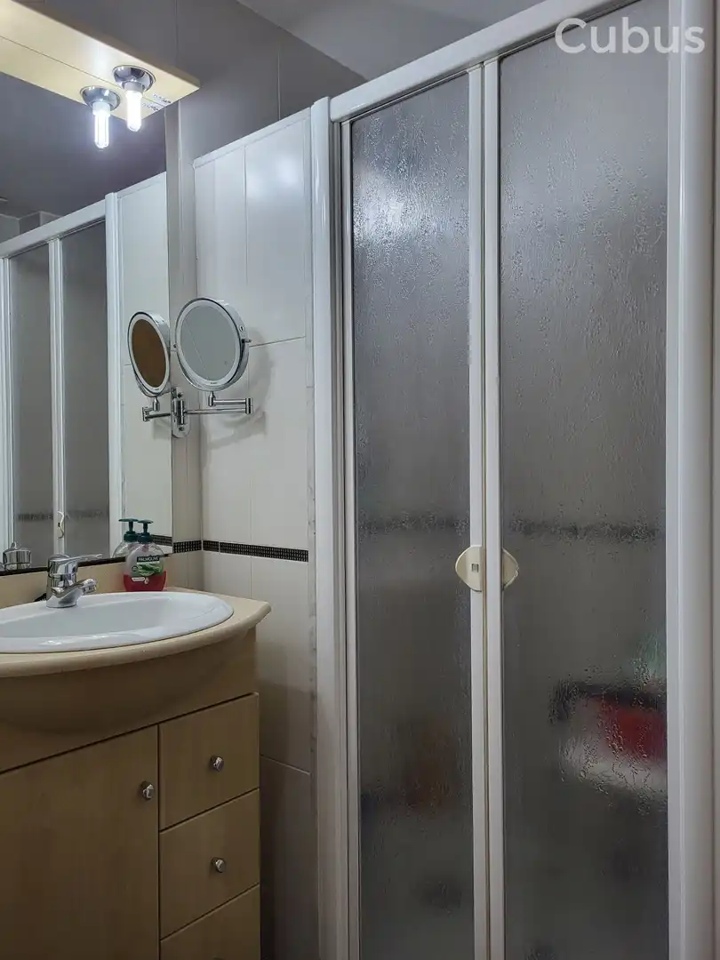 Bathroom of Flat for sale in Olot  with Air Conditioner, Heating and Balcony