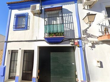 Casa en venda a Calle RAMON Y CAJAL 28