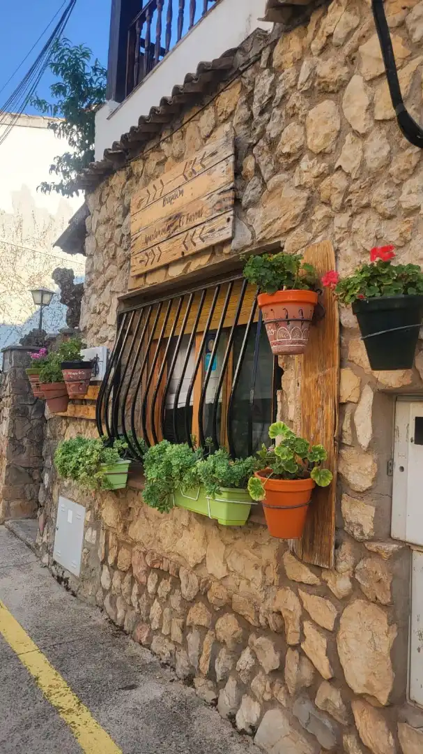 Buildings for sale in La Iruela