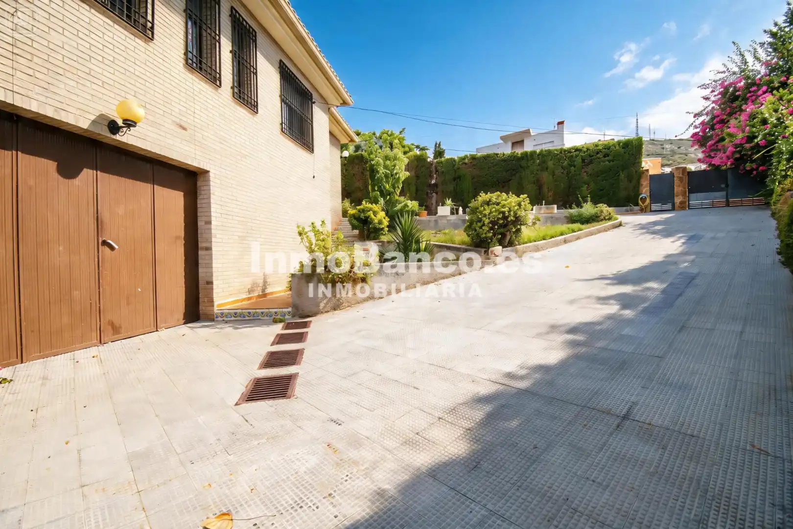 Vista exterior de Casa o chalet en venta en Chiva con Aire acondicionado, Calefacción y Jardín privado