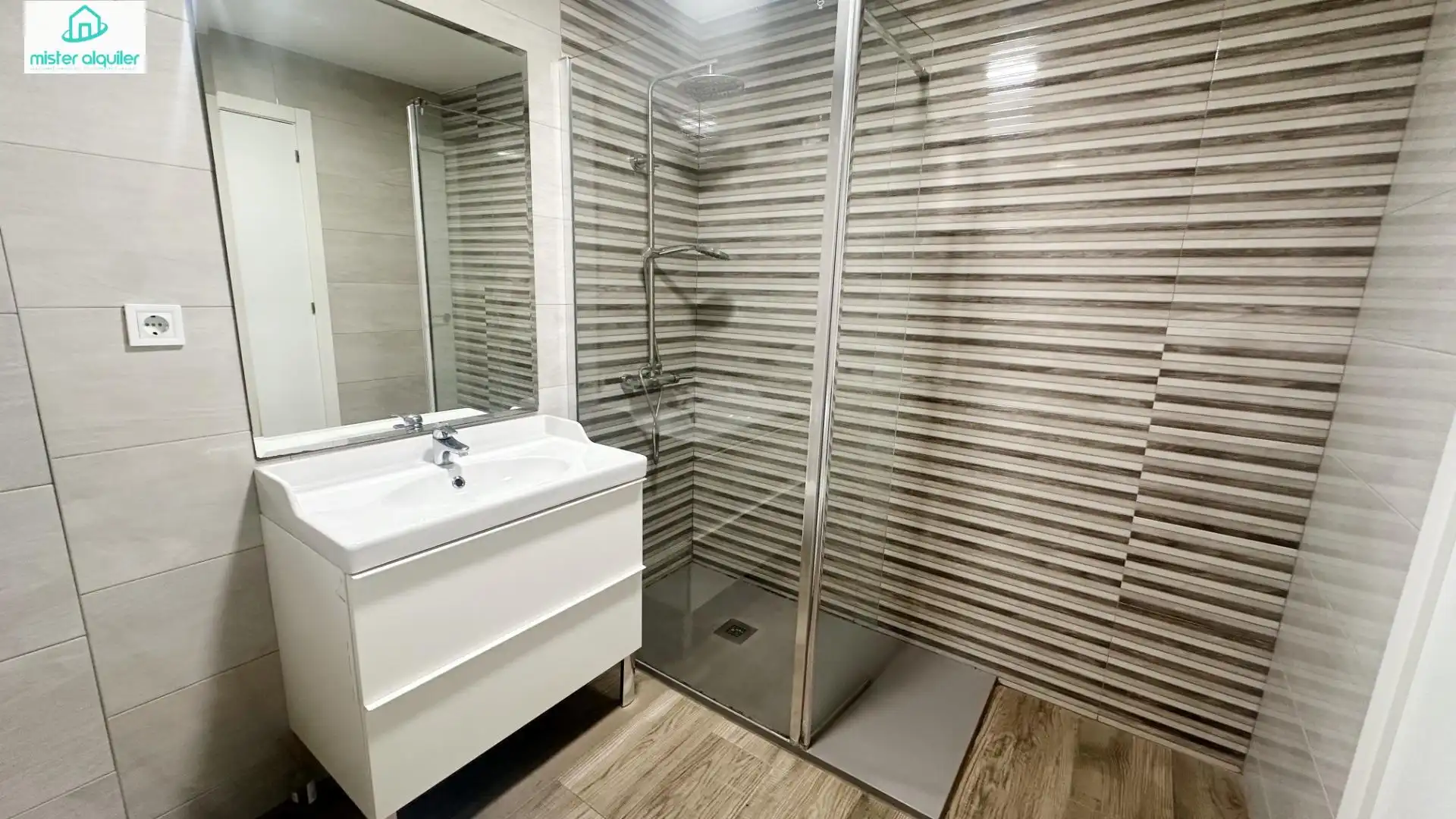 Bathroom of Apartments for rent in El Campello  with Air Conditioner, Heating and Furnished