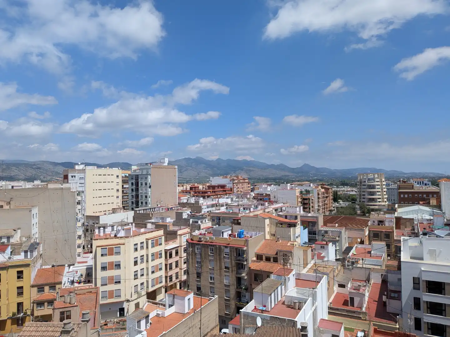 Vista exterior de Ático en venta en Castellón de la Plana / Castelló de la Plana con Aire acondicionado y Terraza