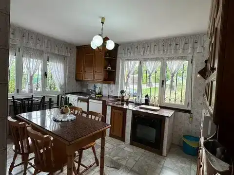 Cuina de Casa o xalet en venda en Villaviciosa amb Balcó