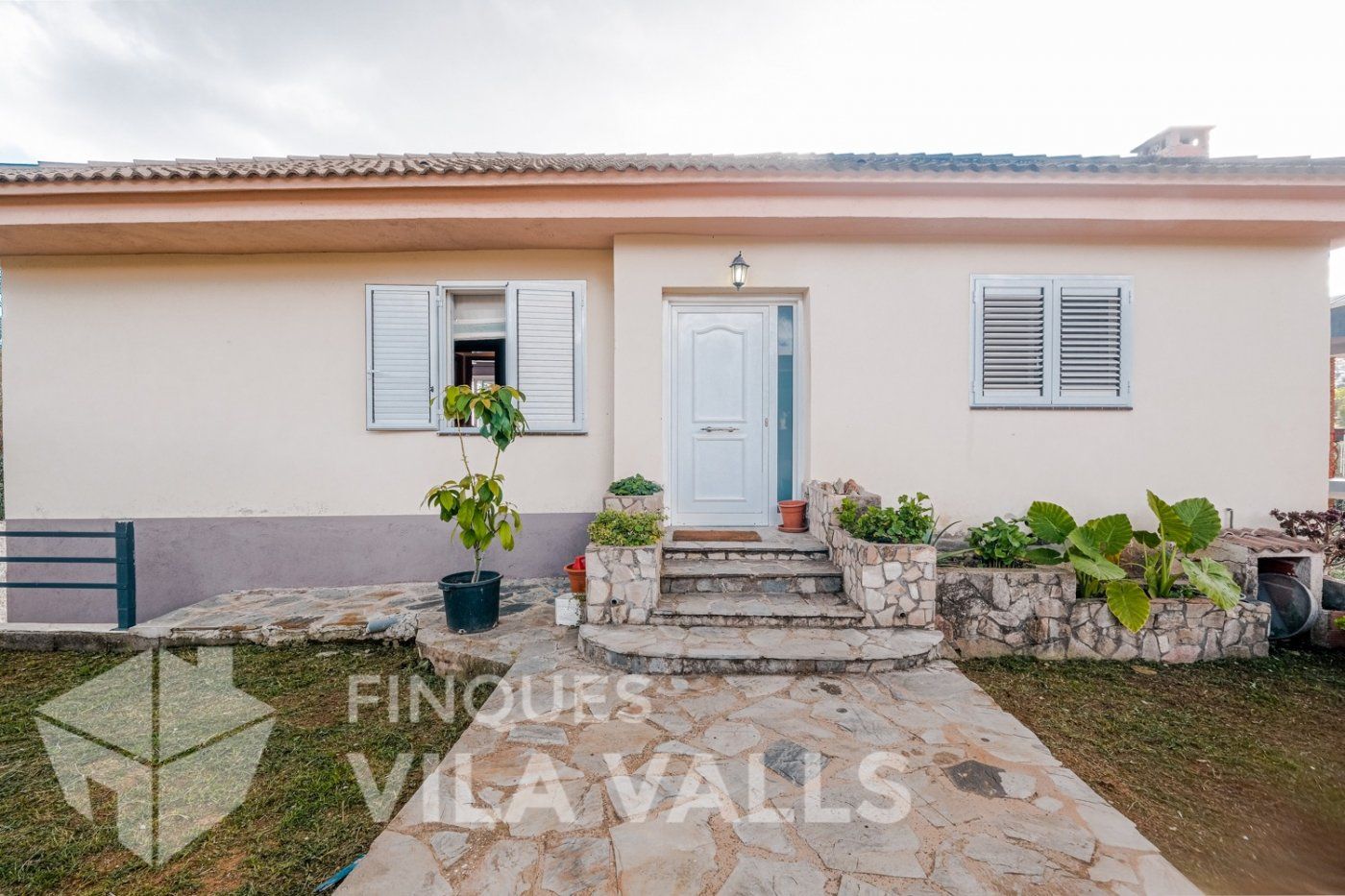 Exterior view of House or chalet for sale in Bigues i Riells  with Heating, Private garden and Terrace
