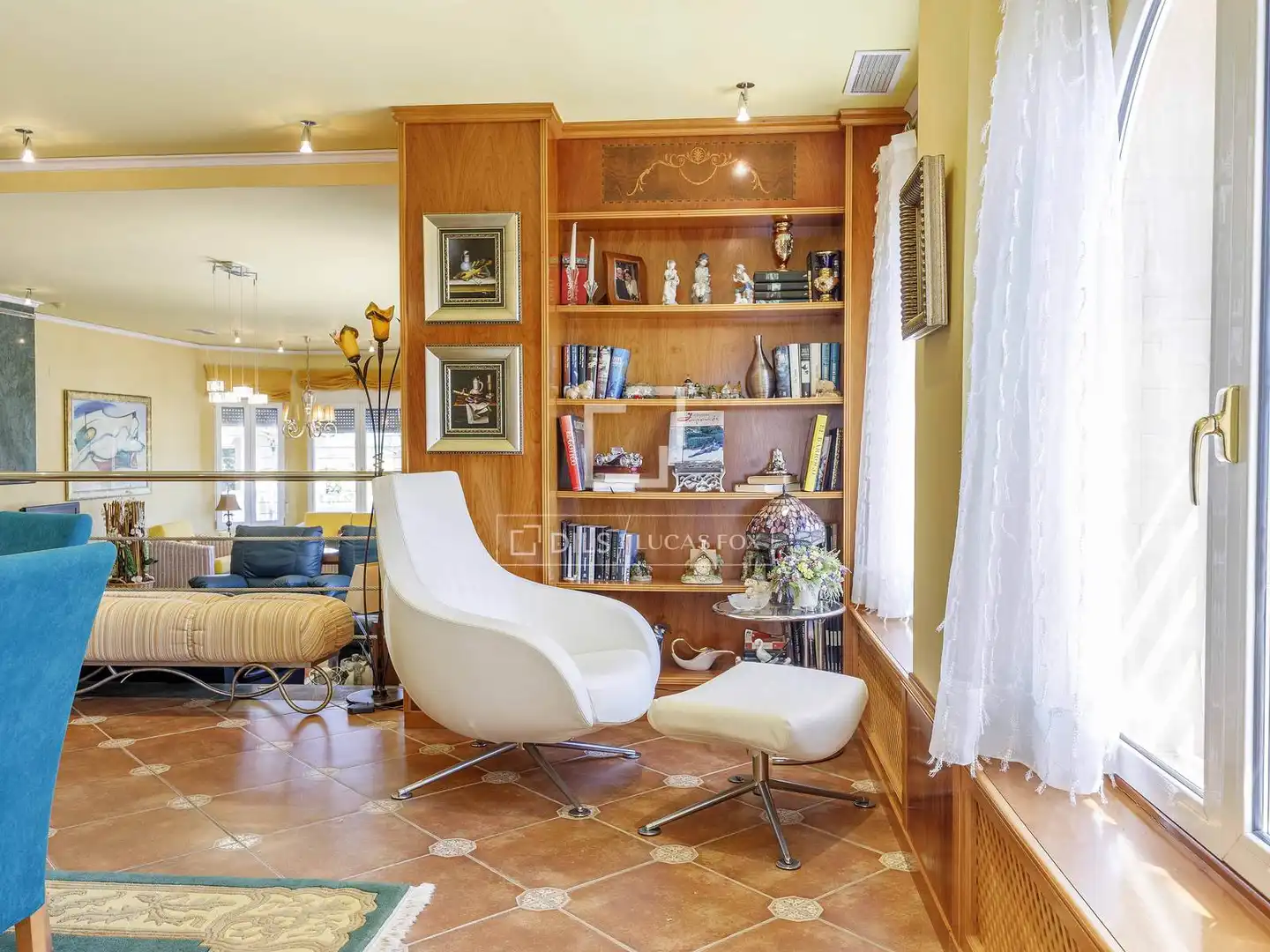 Villa mit Pool zum Verkauf in Montserrat, imagen 26