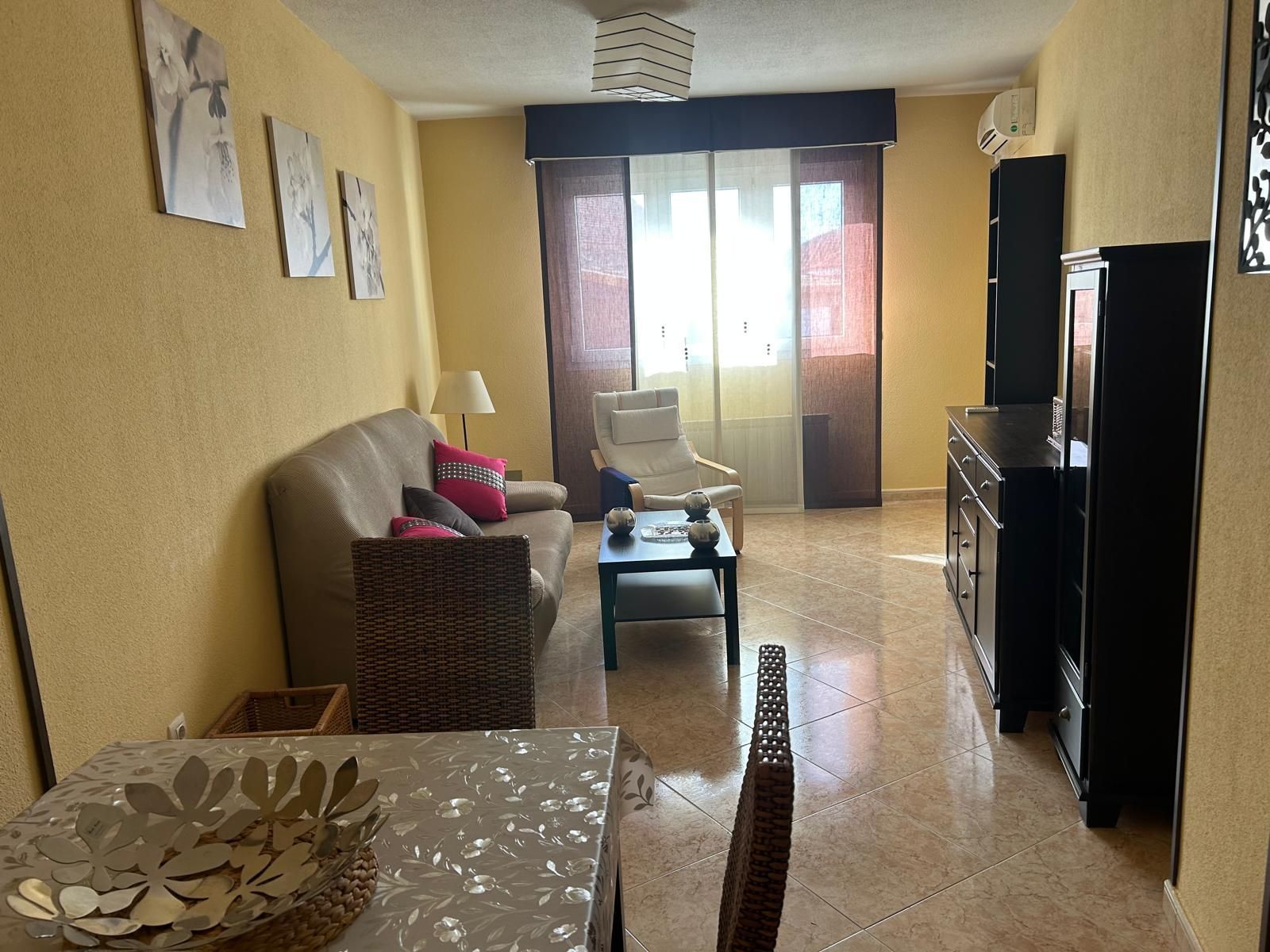 Sala d'estar de Pis en venda en Ciempozuelos amb Aire condicionat, Calefacció i Moblat