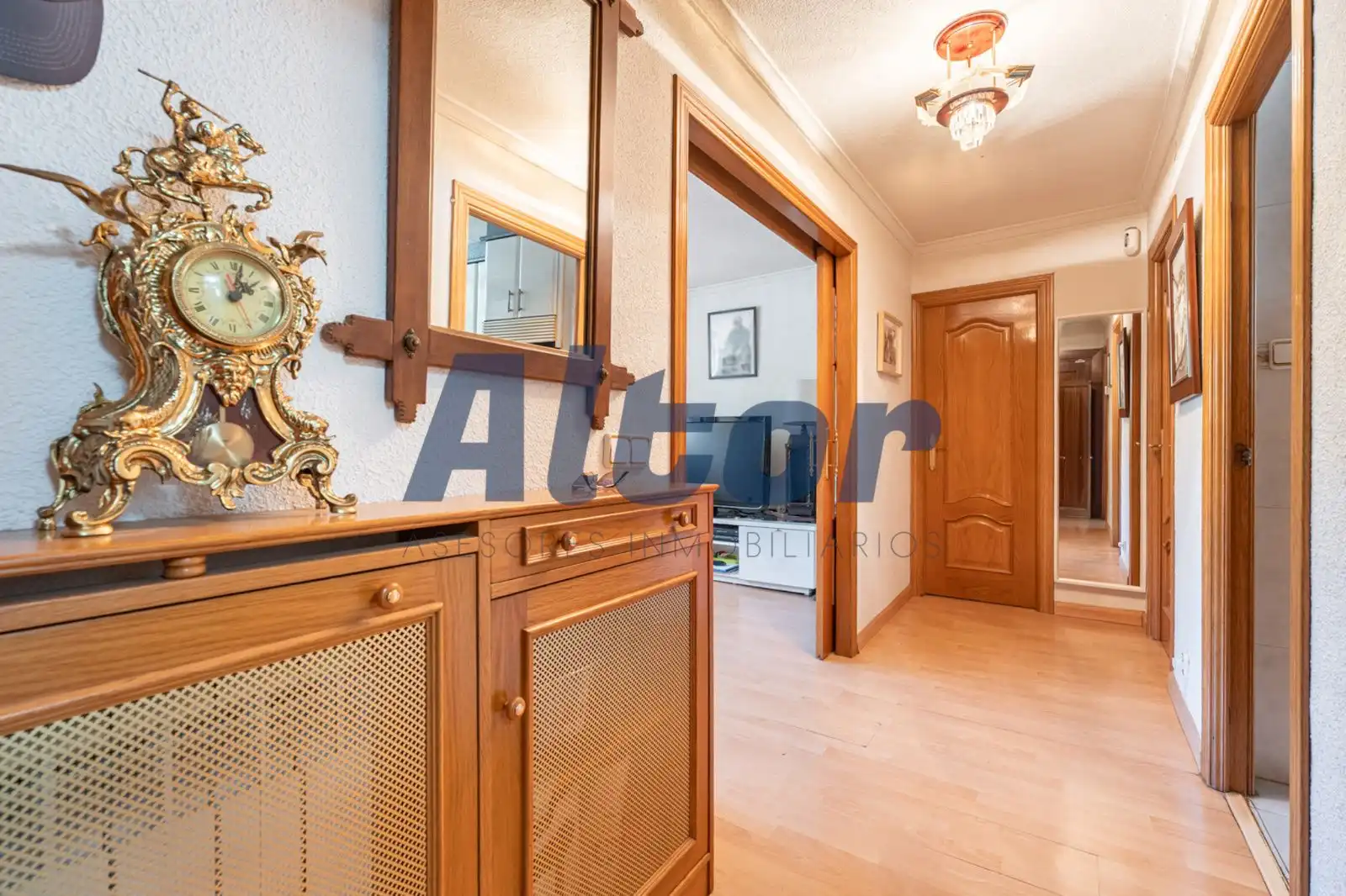 Piso en venta en Madrid con Calefacción y Amueblado