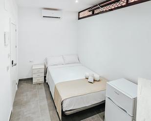 Bedroom of Flat to rent in Alicante / Alacant  with Air Conditioner